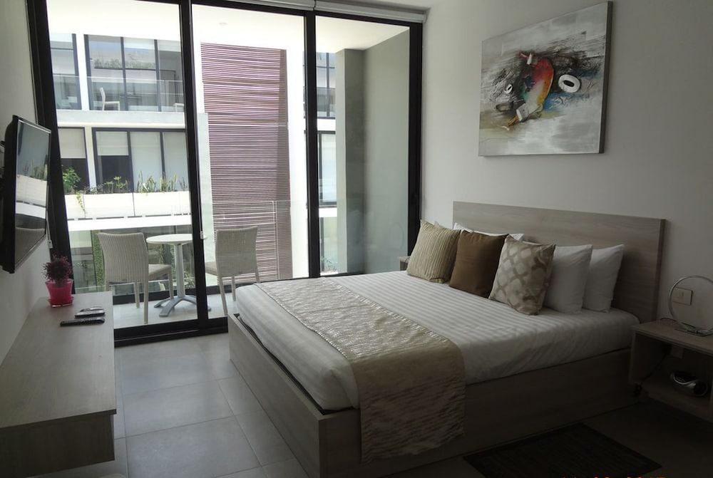 The City Luxury Suites Playa del Carmen Exteriör bild