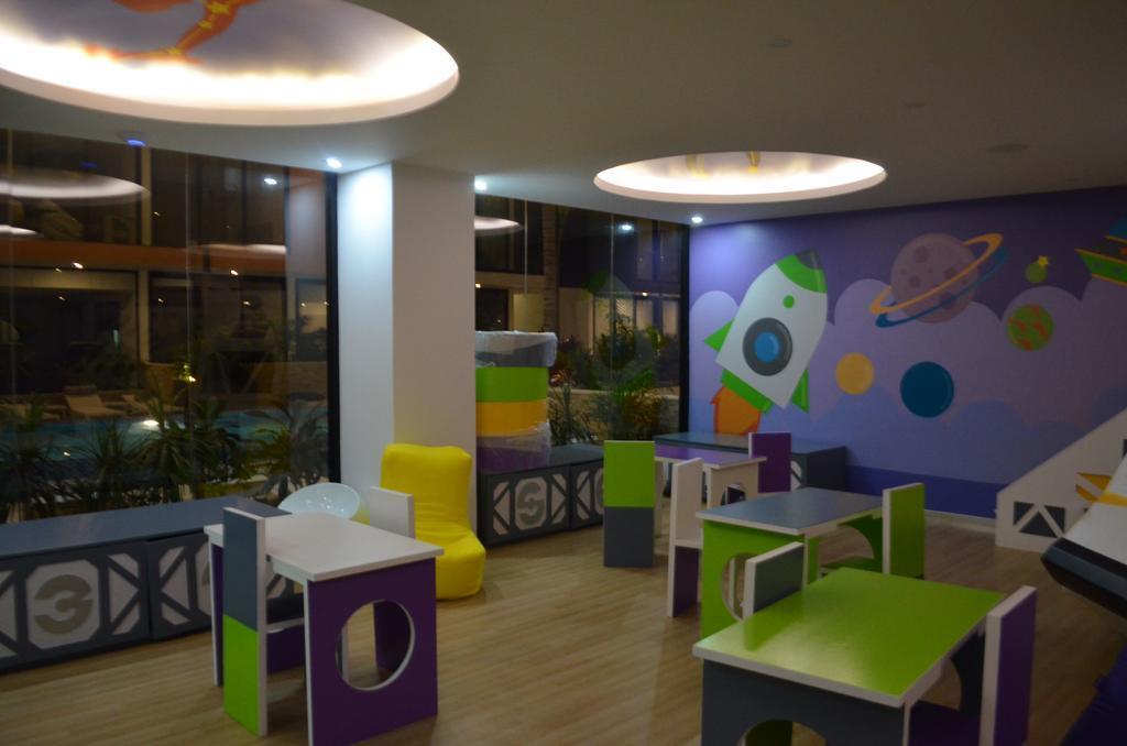 The City Luxury Suites Playa del Carmen Exteriör bild